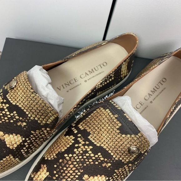 NWT Vince Camuto Size 10 Marjetta Womens Metallic Snakeskin Slip-On Sneakers - Picture 6 of 7